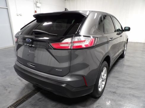 Used 2022 Ford Edge SE AWD/4WD image 5
