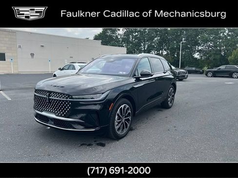 Used 2026 Lincoln Nautilus Reserve AWD/4WD image 11