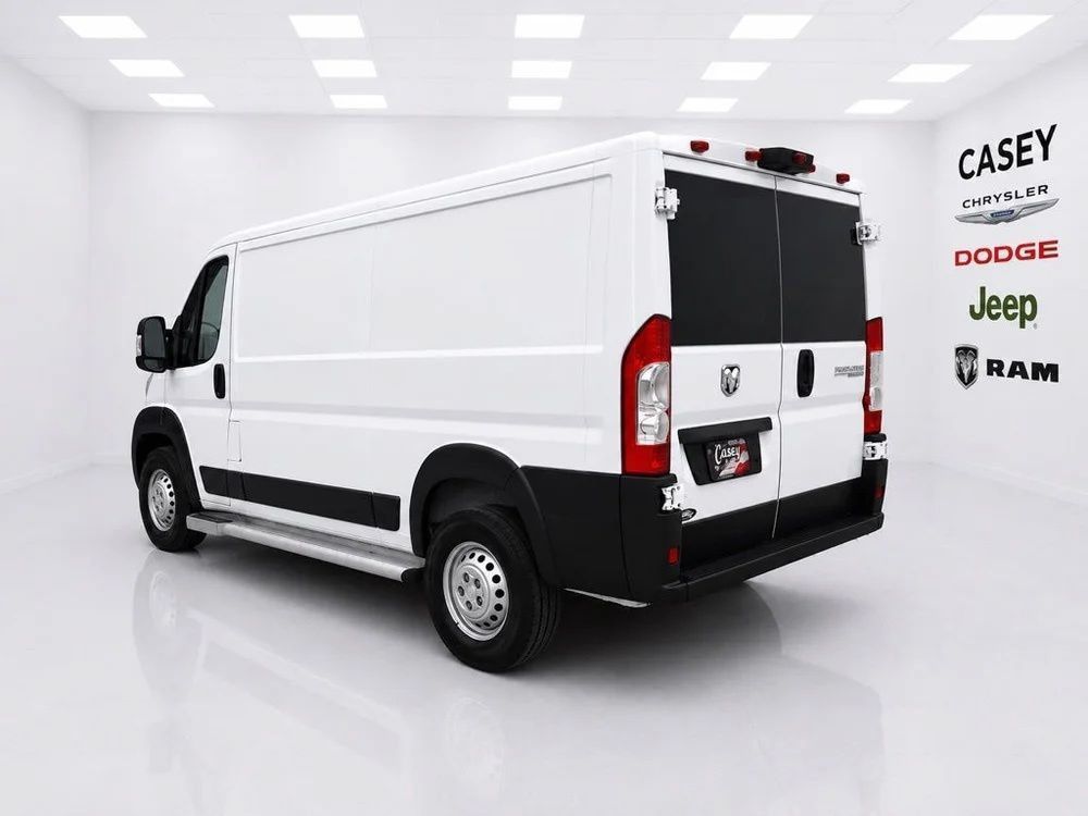 Used 2025 RAM ProMaster 2500 w/ U-Haul Equipment Group FWD image 5