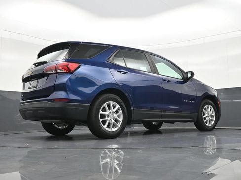 Used 2023 Chevrolet Equinox LS FWD image 27