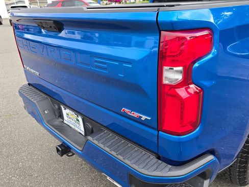 Used 2023 Chevrolet Silverado 1500 RST w/ Z71 Off-Road Package AWD/4WD image 10