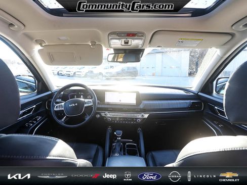 Used 2024 Kia Telluride EX image 25