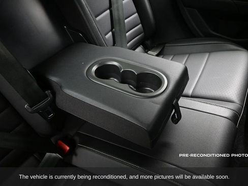 Used 2022 Volkswagen Jetta SE image 31