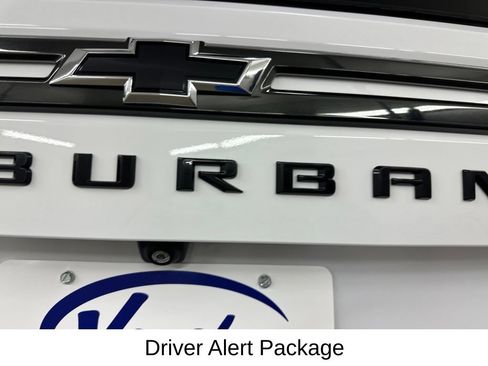 Used 2021 Chevrolet Suburban RST w/ Luxury Package AWD/4WD image 17