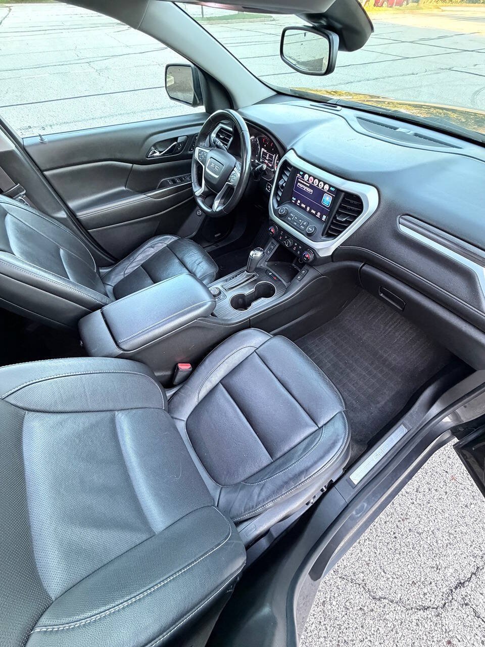 Used 2017 GMC Acadia SLT w/ LPO, Floor Liner Package AWD/4WD image 45