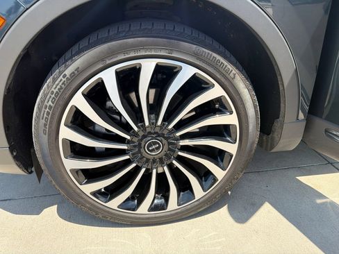 Used 2022 Lincoln Nautilus Black Label w/ Class II Trailer Tow Package AWD/4WD image 12