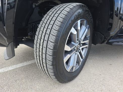 New 2026 Toyota 4Runner Limited image 32