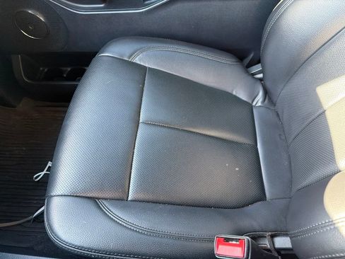 Used 2020 Ford Expedition XLT w/ Equipment Group 202A AWD/4WD image 24
