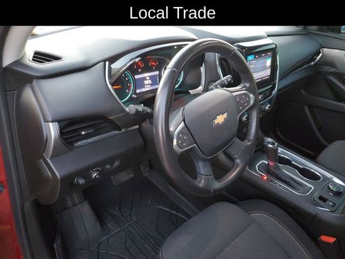 Used 2020 Chevrolet Traverse LT image 9