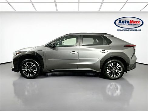 Used 2023 Toyota bZ4X XLE image 4