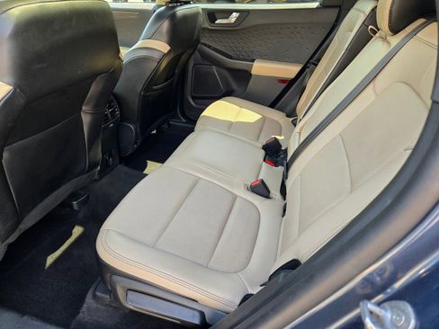 Used 2020 Ford Escape Titanium w/ Titanium Premium Package 2.0 image 18