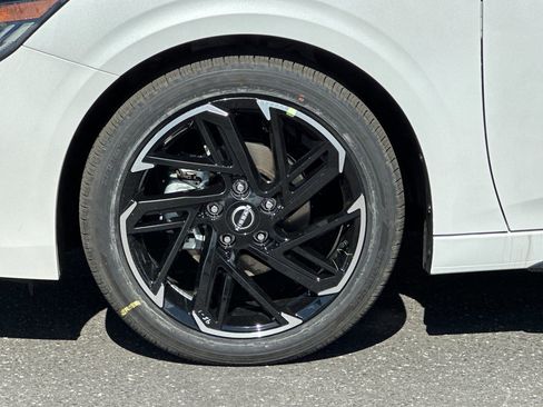 New 2026 Nissan Sentra SR image 24