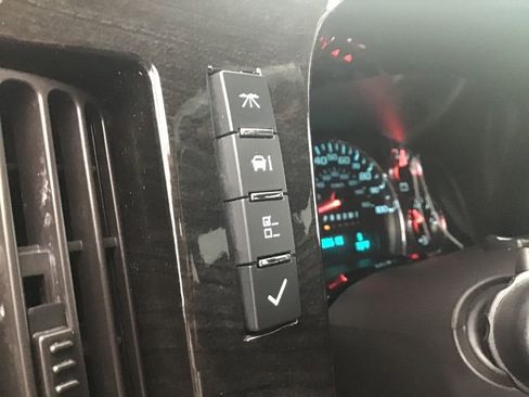 Used 2020 GMC Savana 2500 Extended w/ Enhanced Convenience Package image 23