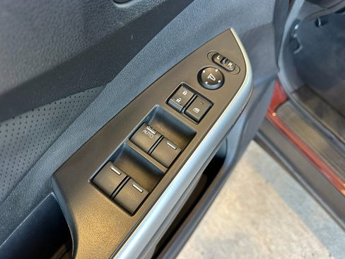 Used 2016 Honda CR-V EX-L image 10