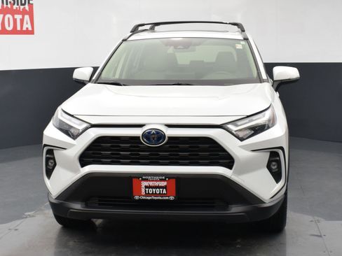 Used 2023 Toyota RAV4 XLE Premium image 7