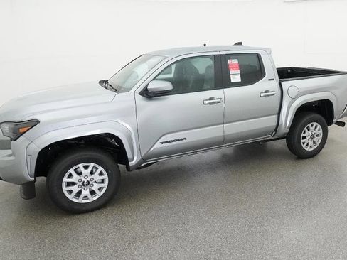 New 2026 Toyota Tacoma SR5 image 5