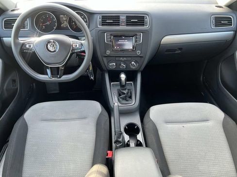Used 2017 Volkswagen Jetta S image 23