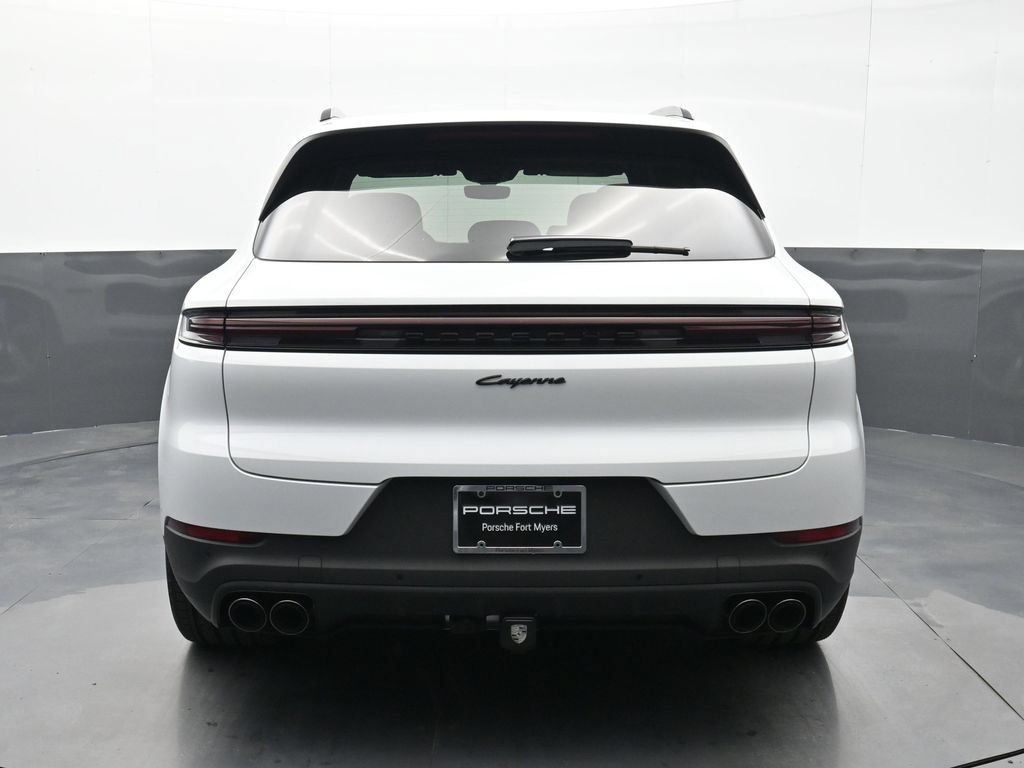 Certified 2025 Porsche Cayenne E-Hybrid AWD/4WD image 22