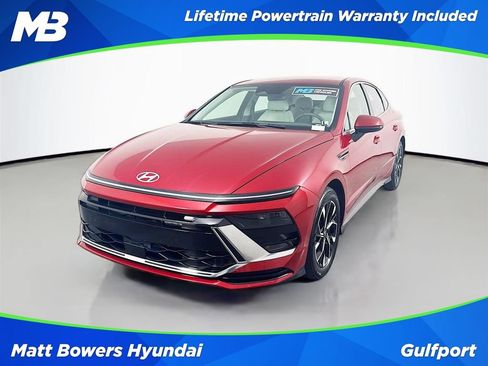 Used 2025 Hyundai Sonata SEL FWD image 1