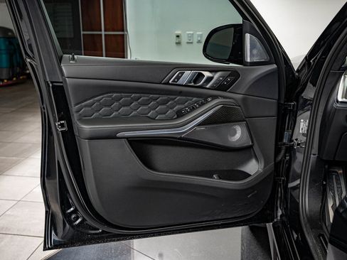 Used 2025 BMW X5 M Competition w/ Executive Package image 25