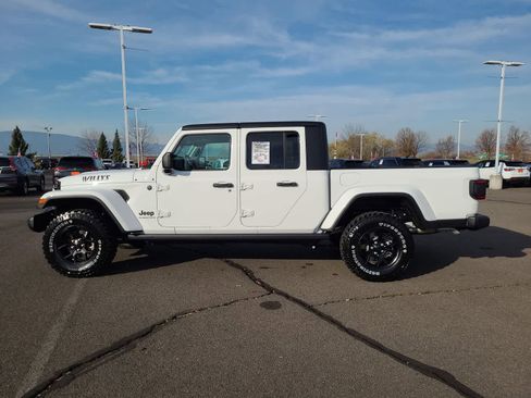 New 2026 Jeep Gladiator Sport image 11