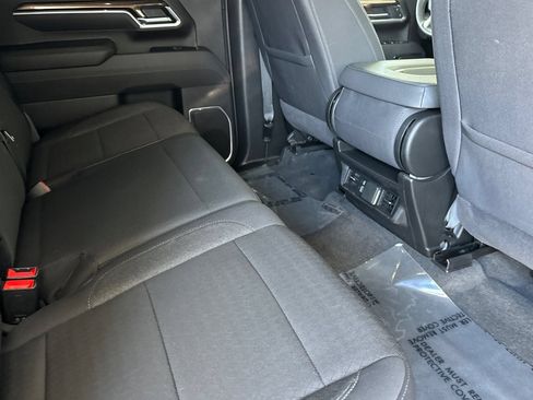 Used 2025 Chevrolet Silverado 2500 LT w/ Convenience Package AWD/4WD image 17