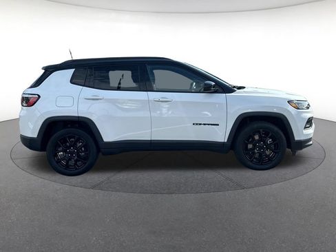 Certified 2024 Jeep Compass Latitude w/ Altitude Special Edition AWD/4WD image 7