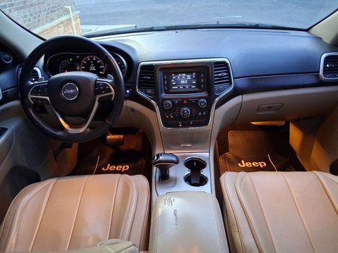 Used 2014 Jeep Grand Cherokee Laredo w/ Quick Order Package 23E AWD/4WD image 13