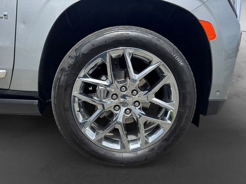 Used 2024 GMC Yukon Denali w/ Denali Reserve Package AWD/4WD image 7