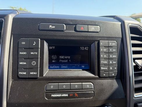 Used 2015 Ford F150 XLT w/ Trailer Tow Package RWD image 18