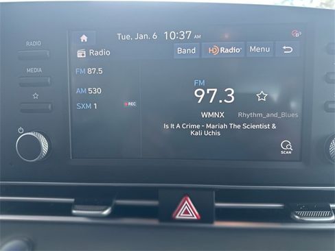 Used 2023 Hyundai Elantra SEL w/ Cargo Package image 17