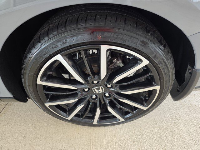 Used 2024 Honda Accord Touring image 17