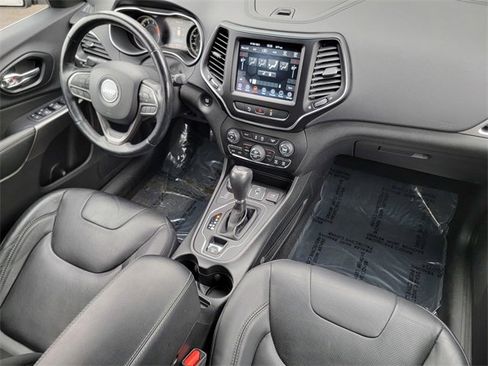 Certified 2021 Jeep Cherokee Latitude Lux w/ Sun & Sound Group image 39