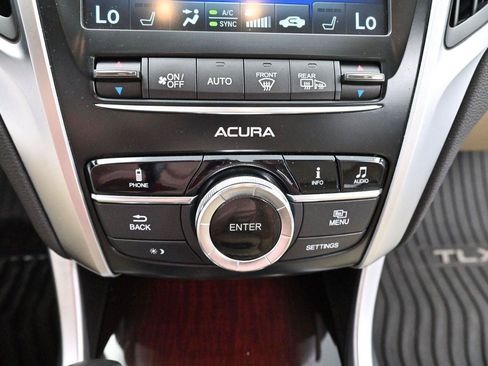 Used 2015 Acura TLX FWD image 22