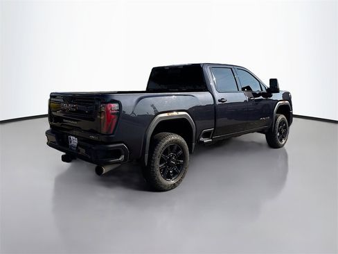 Used 2024 GMC Sierra 2500 AT4 w/ AT4 Premium Plus Package image 7