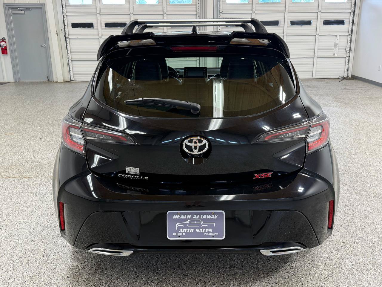 Used 2019 Toyota Corolla XSE FWD image 3
