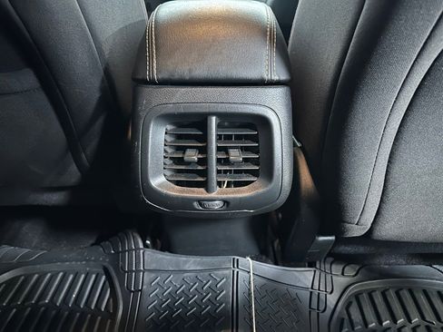 Used 2018 Jeep Cherokee Latitude image 21