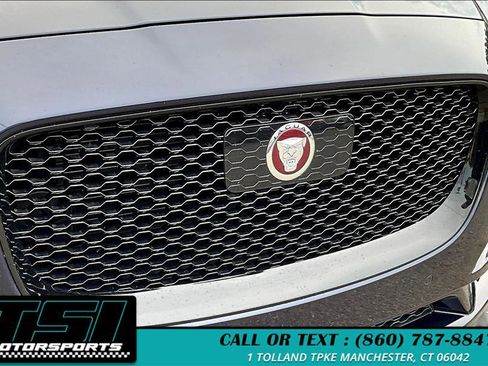 Used 2020 Jaguar F-PACE Prestige image 29