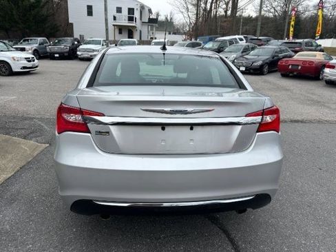 Used 2012 Chrysler 200 Limited FWD image 4