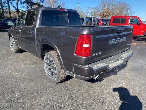 New 2026 RAM 1500 Laramie w/ Sport Appearance Package AWD/4WD image 7
