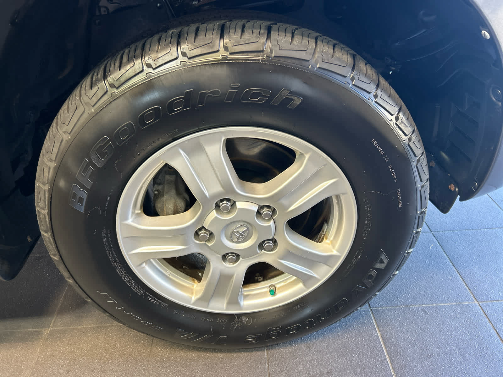 Used 2015 Toyota Sequoia SR5 AWD/4WD image 30
