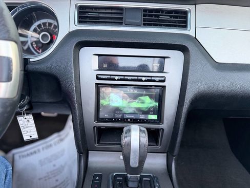 Used 2013 Ford Mustang Premium image 14