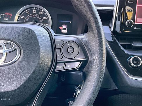 Certified 2021 Toyota Corolla LE image 24