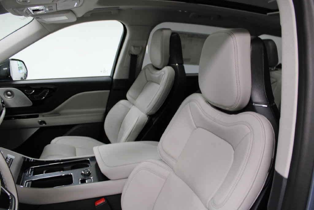 New 2027 Lincoln Aviator Reserve w/ Luxury Package AWD/4WD image 12