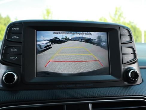 Used 2021 Hyundai Kona SEL Plus FWD image 17