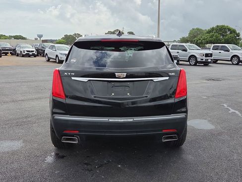Used 2017 Cadillac XT5 Luxury w/ Driver Awareness Package FWD image 5