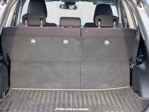 Used 2018 Toyota RAV4 XLE image 6