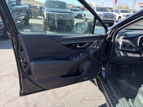 Used 2025 Subaru Outback Limited AWD/4WD image 16