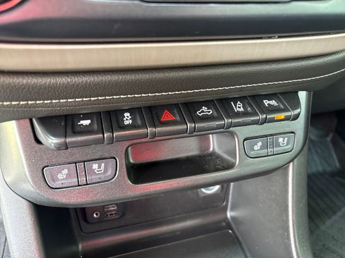Certified 2022 GMC Canyon Denali AWD/4WD image 22