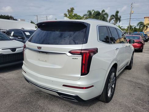 Used 2022 Cadillac XT6 Premium Luxury image 13